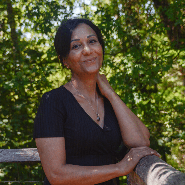 Farida-600x600