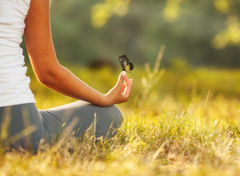 Actualité 13 Soazic, notre professeure de Yoga vous accueillera les mardi, mercredi soirs et samedi matin à parti...